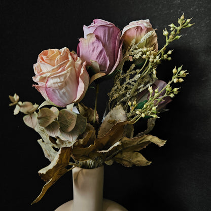 Artificial Dried Finish Rose Floweral Bunch to bring elegant look to your office & home
