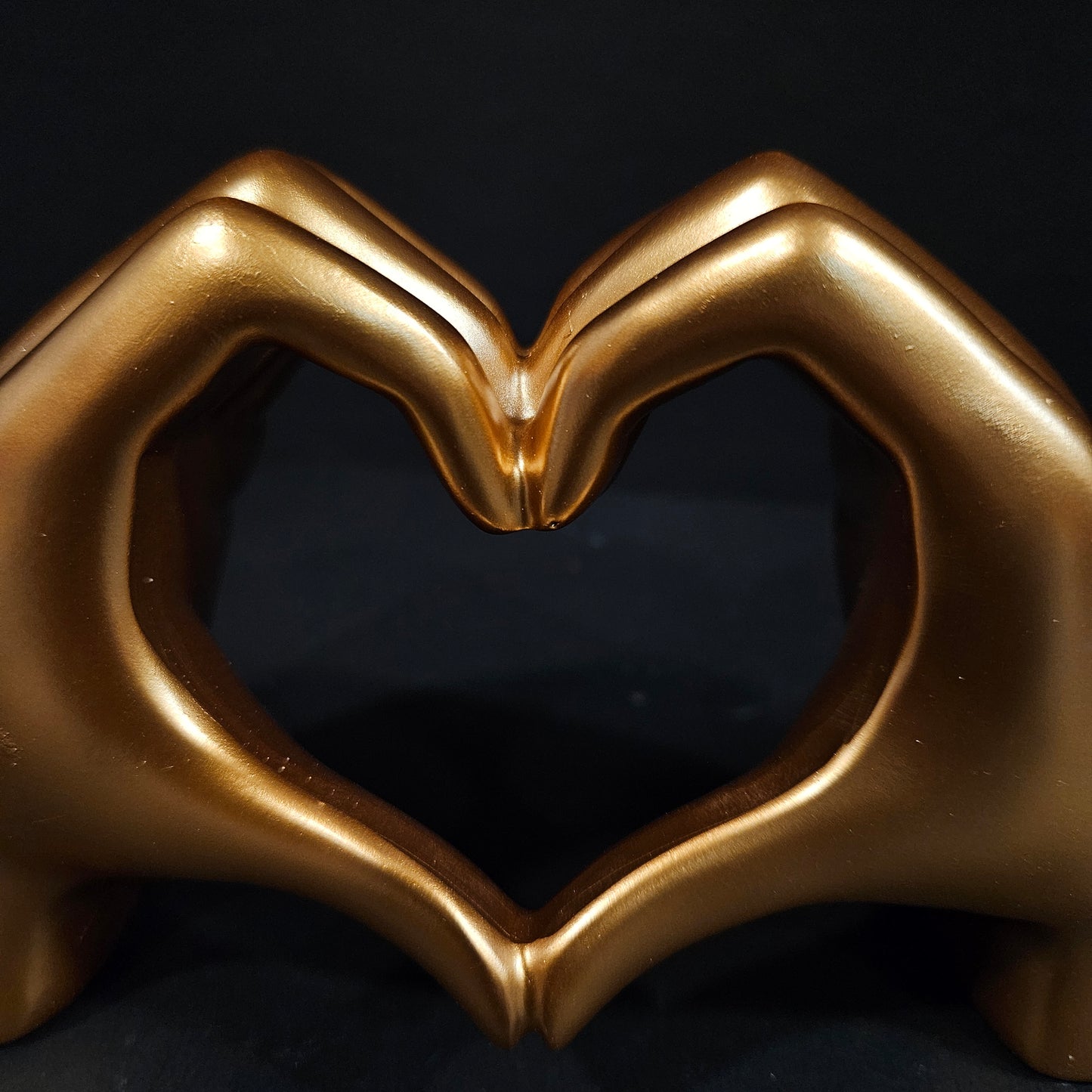 Heart Hands Sculpture Home Decor Valentine's Day for Cabinet Wedding Bedroom Figurines