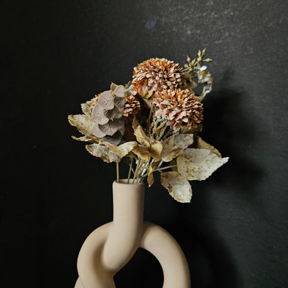 Chrysanthemum artificial banquet floweral bunch to bring elegant look to your home & Office