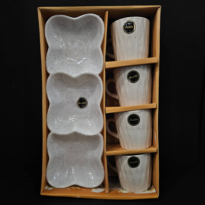 Audii Momo Club a set of 4 Ceramic cups & 1platter