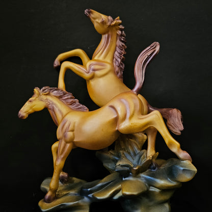 Standing On Mountain Horse Showpiece Vastu Fengshui Figurine Home Decor Items Decorative Showpiece