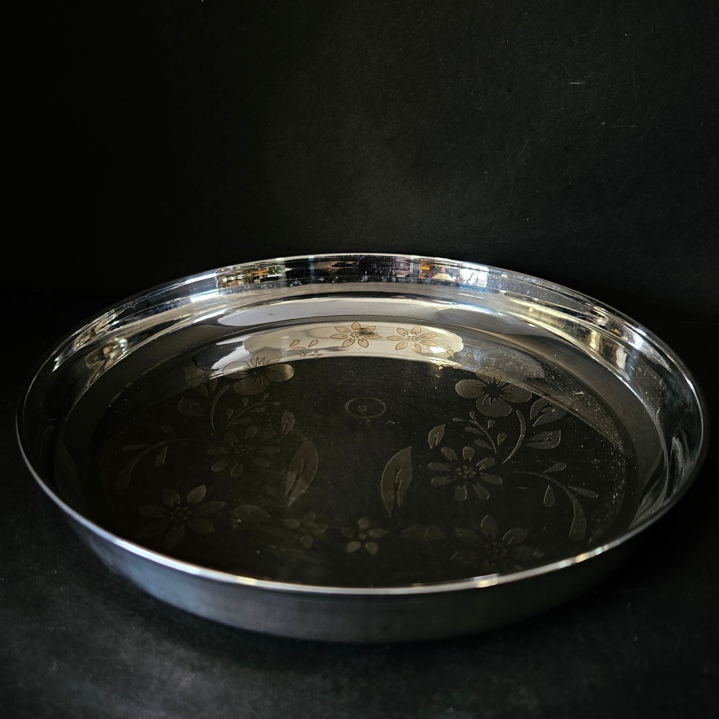 Steel High Quality Flowral design everyday best for home Solid steel, Round Plate