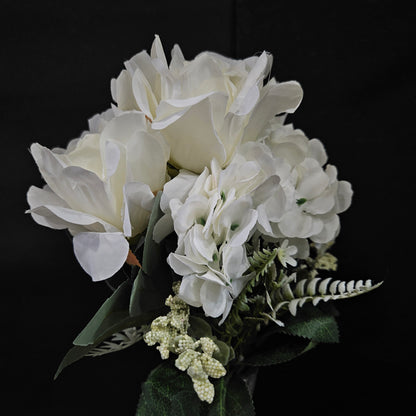 Artificial banquet rose Flowral bunch to bring elegant look to your home & Office