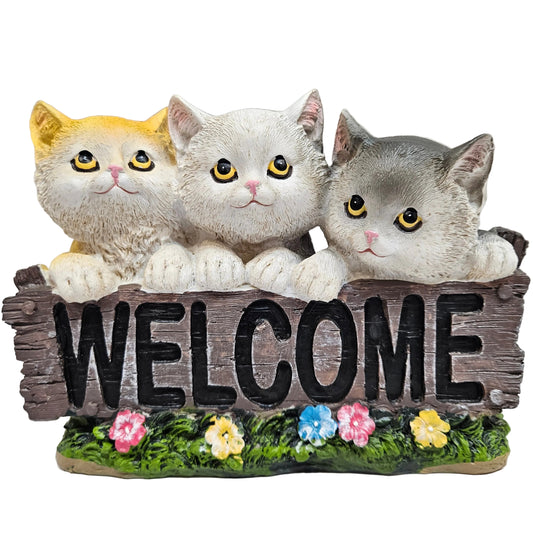Gardman Animal Welcome Sign Cat featuring three kittens painted on a wood-style design