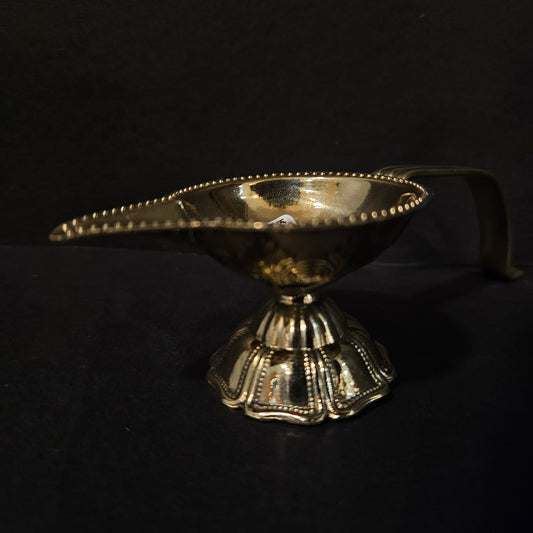 Brass Diya for Pooja, Oil lamp Diya for Daily Pooja/Diwali Pooja Traditional Brass Diya for Puja, Diya for Home mandir, Brass Diya for Pooja