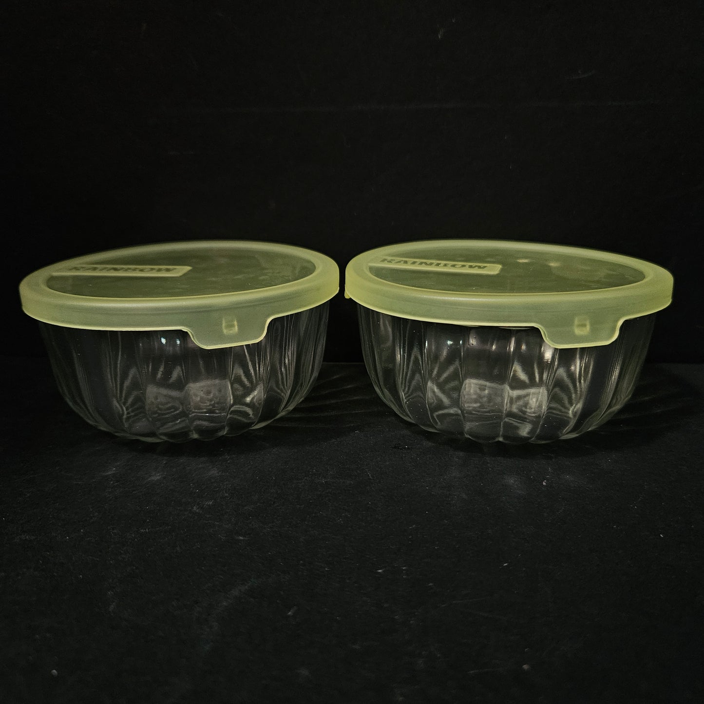 Pudding Sapphire 2pcs glass bowls with lid perfect for Return gifting